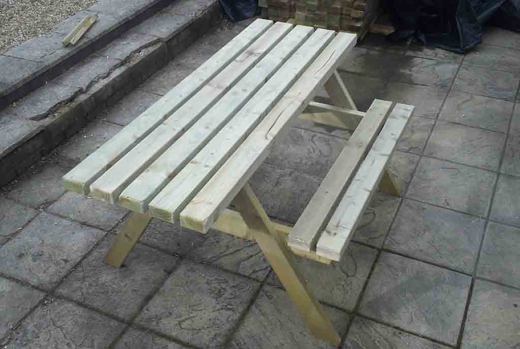 Standard Picnic Bench With 1 Space For A Wheelchair & Overhang For Another